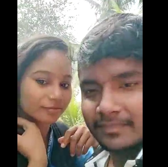 College girl sex video with his lover outdoor in park