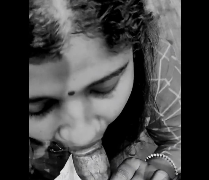 Mallu xxx hot girl sucking dick of her boss in office