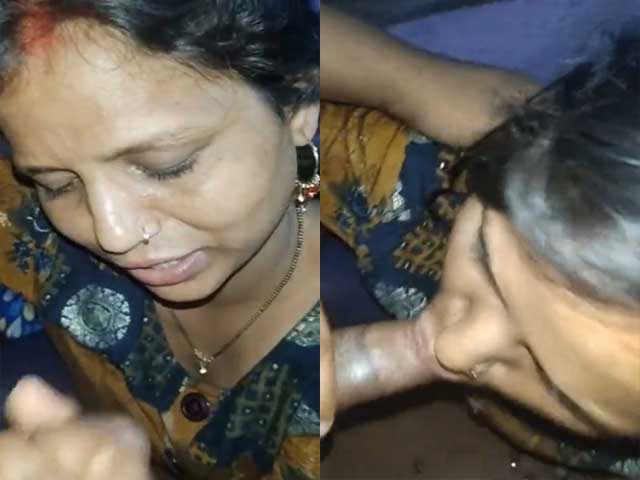 Bhabhi sex video of giving blowjob in her periods